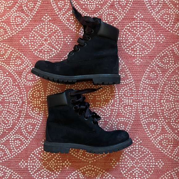 Black timberland boots size 7.5 - Picture 2 of 3